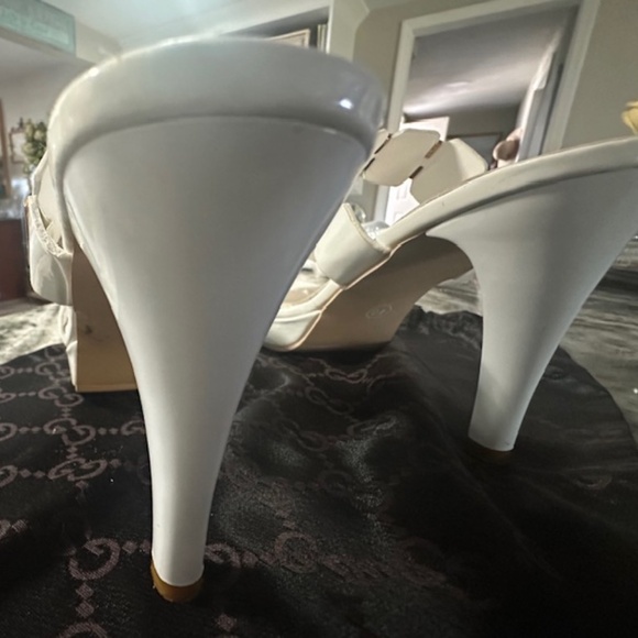 Simms White Pump Sandals - BRAND NEW! NEVER WORN Size 9 - Picture 11 of 16